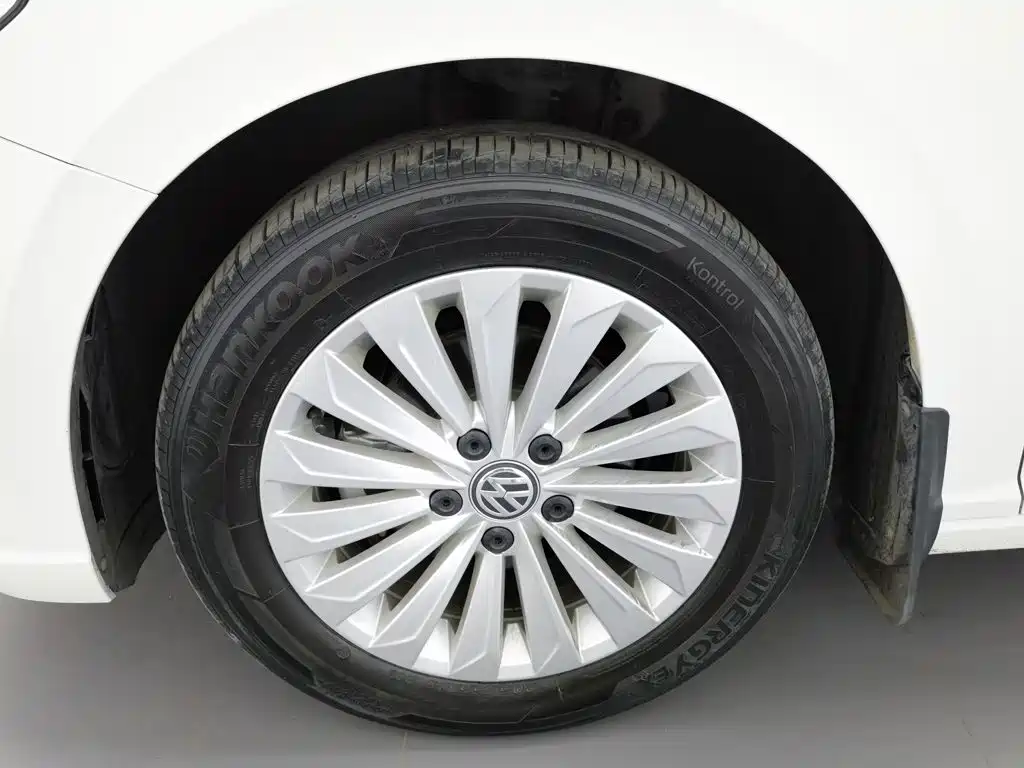 Volkswagen Lavida — миниатюра 17
