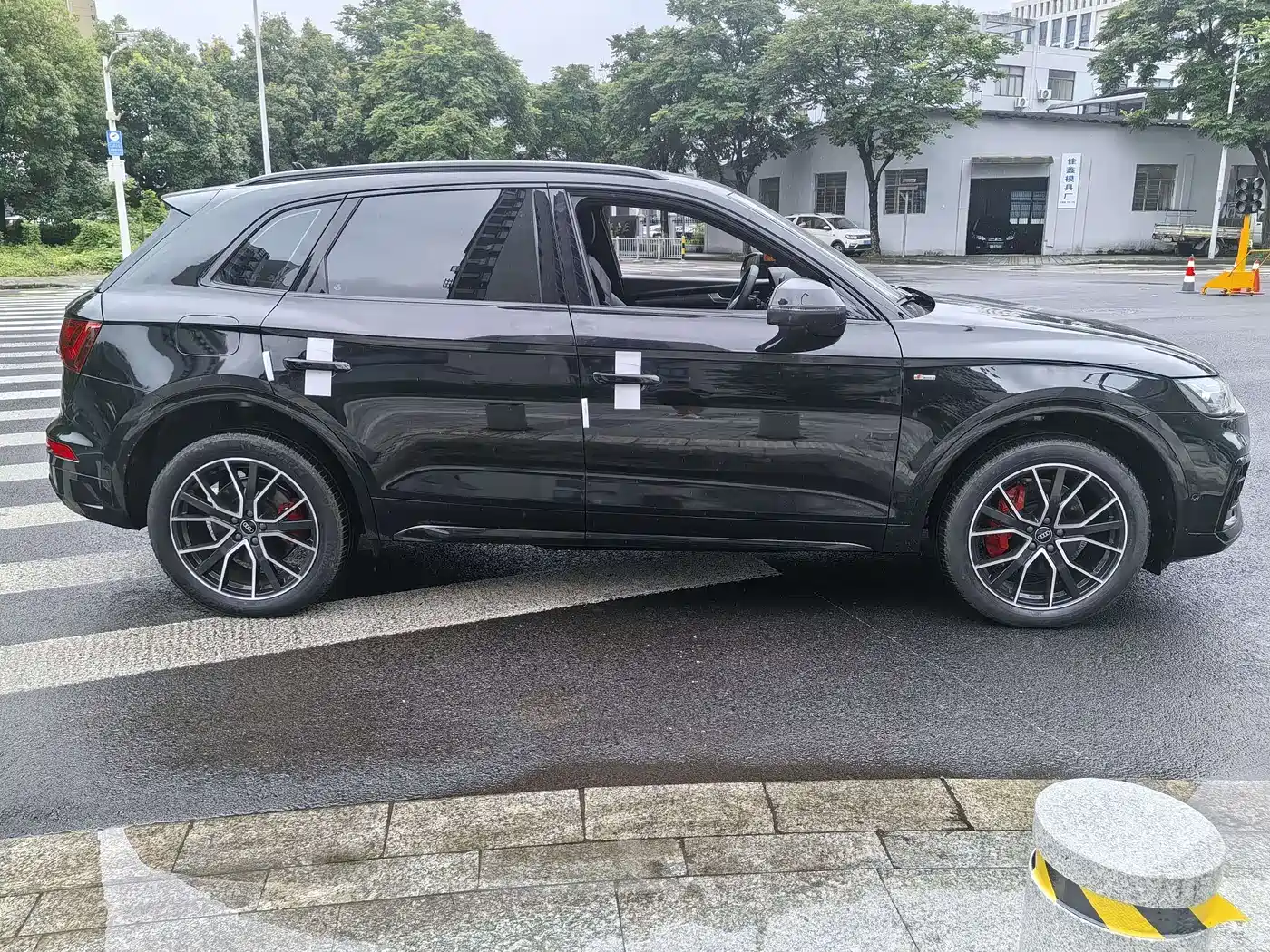 Audi Q5L id 4599503 из Китая 15