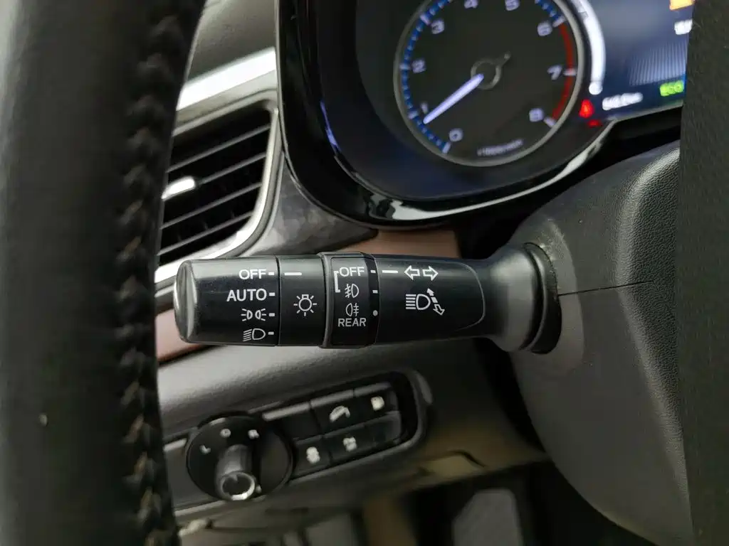 GAC Motor Trumpchi GS8 — миниатюра 21