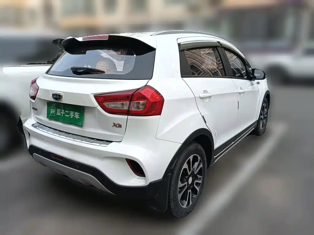 Geely Vision X3 — миниатюра 6