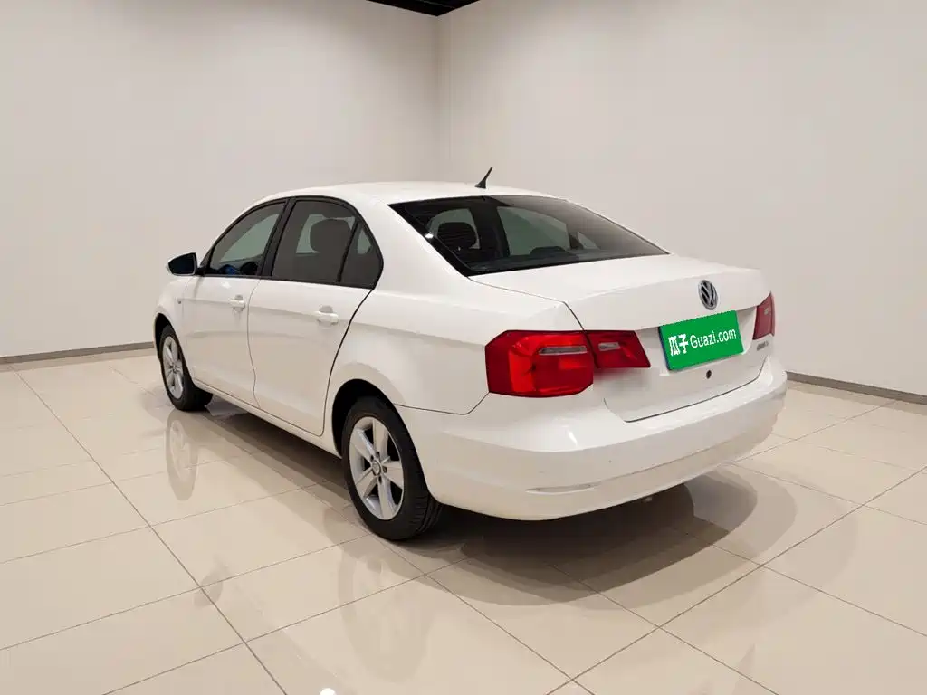 Volkswagen Jetta — миниатюра 4