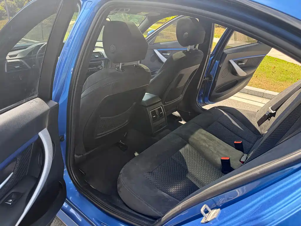 BMW 3 Series — миниатюра 10