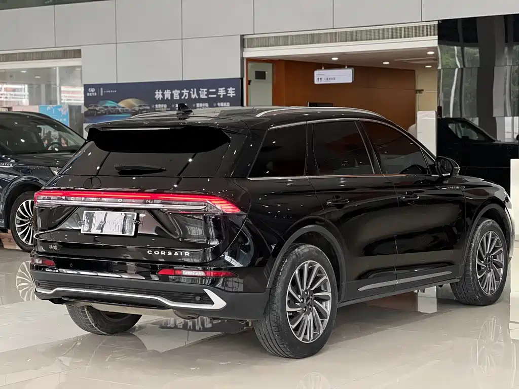 Lincoln Corsair 2023 2.0T