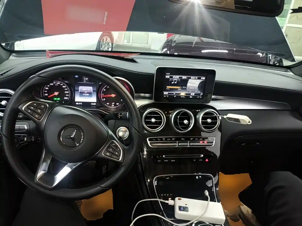 Mercedes-Benz GLC 2017 GLC 260 4MATIC Luxury