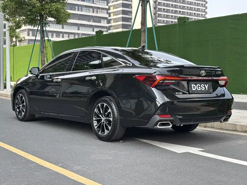 Toyota Avalon — миниатюра 4