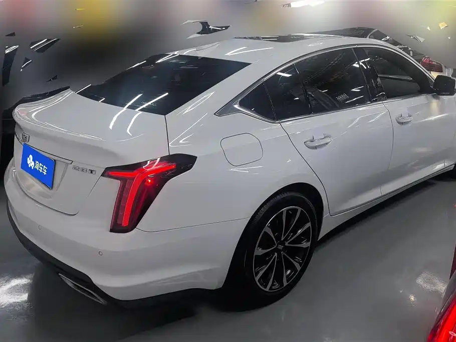 Cadillac CT5 2021 28T