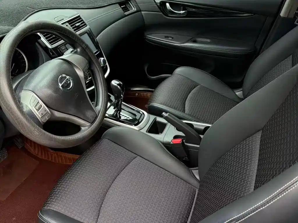 Nissan Tiida 2016 1.6L CVT