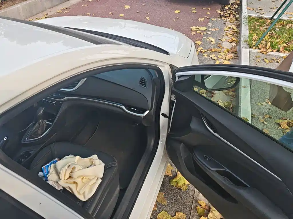 Buick Excelle — миниатюра 19