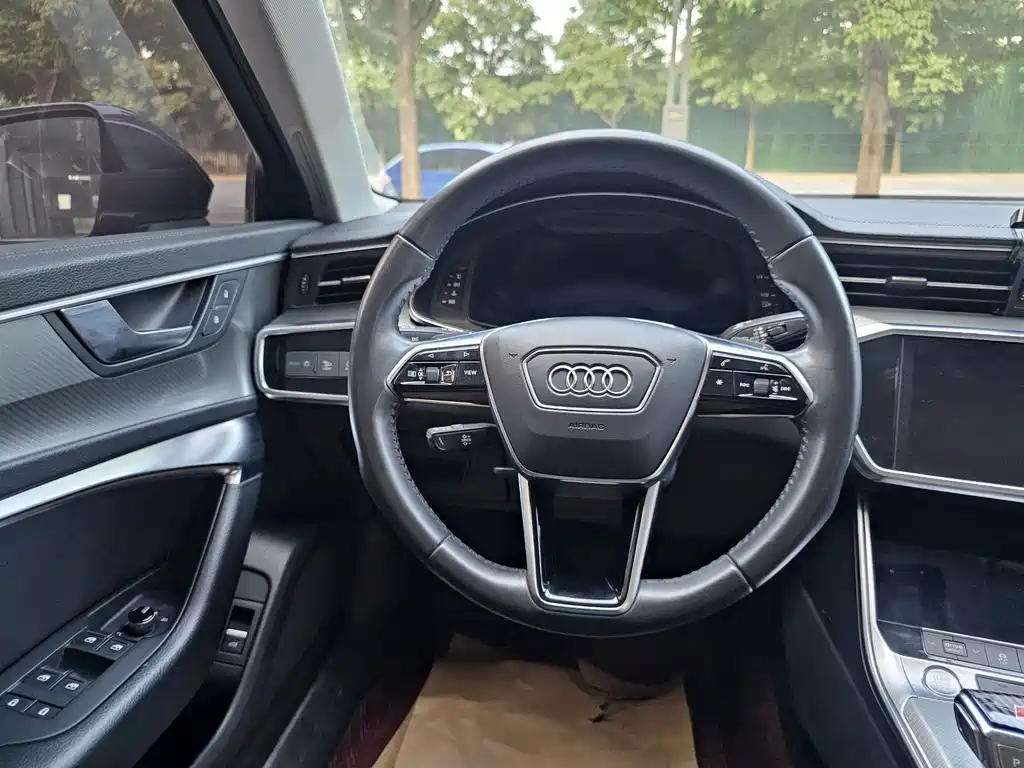 Audi A6L — миниатюра 12