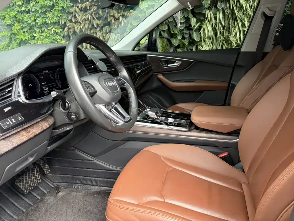 Audi Q7 — миниатюра 12