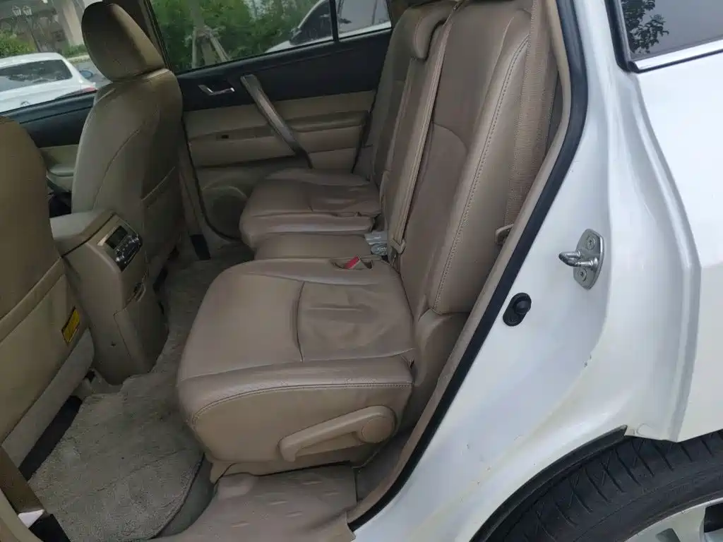 Toyota Highlander — миниатюра 15