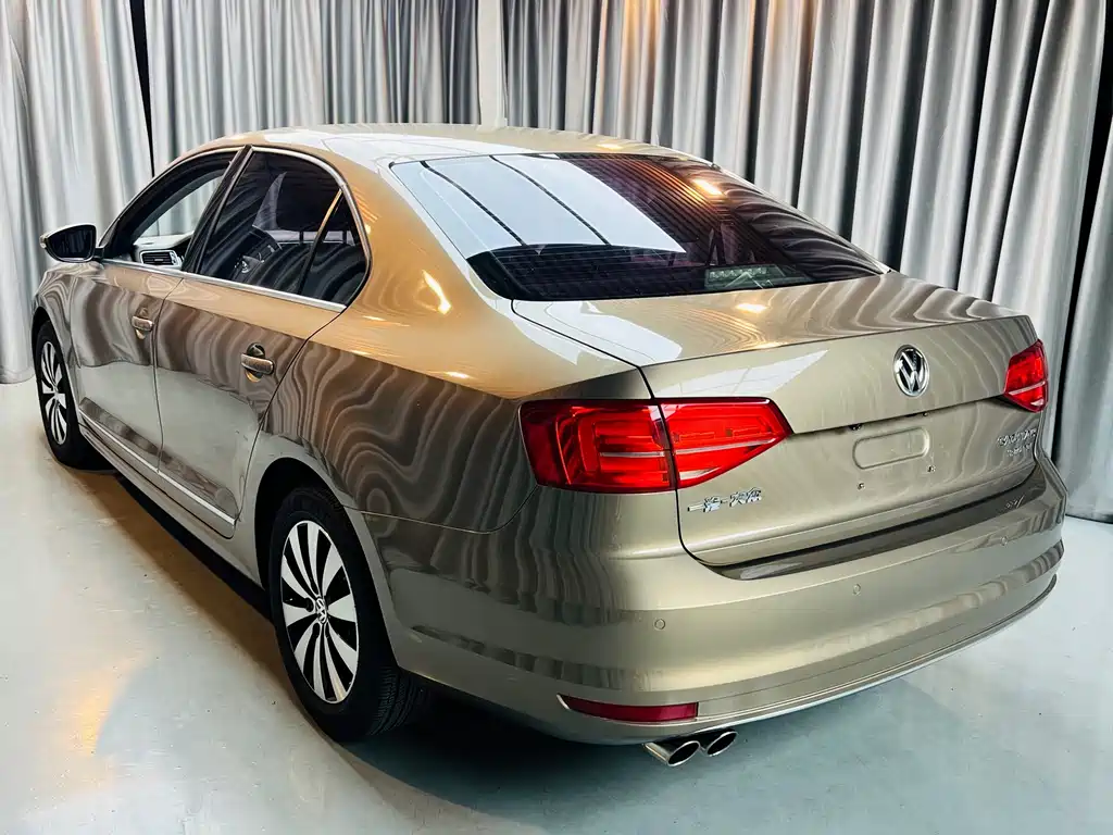 Volkswagen Sagitar — миниатюра 5