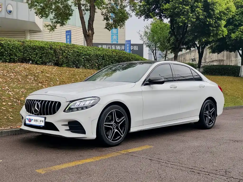 Mercedes-Benz C-Class 2021