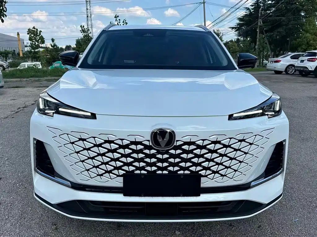 Changan CS55PLUS - фото 2
