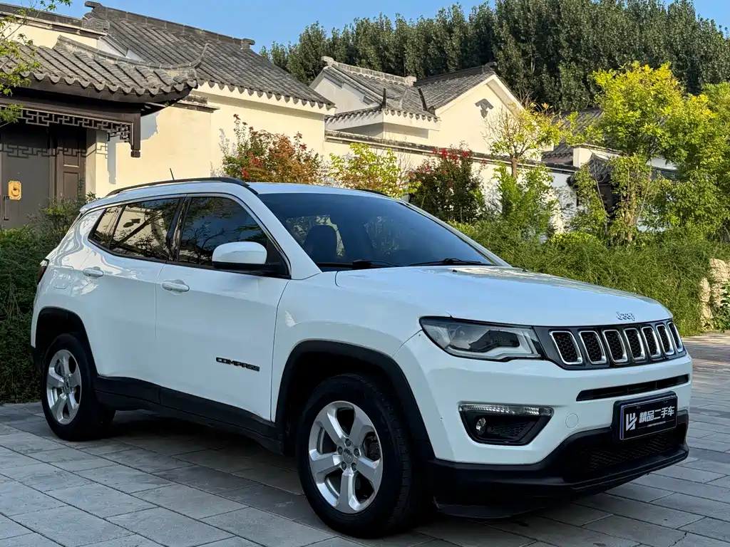 Jeep Compass — миниатюра 3