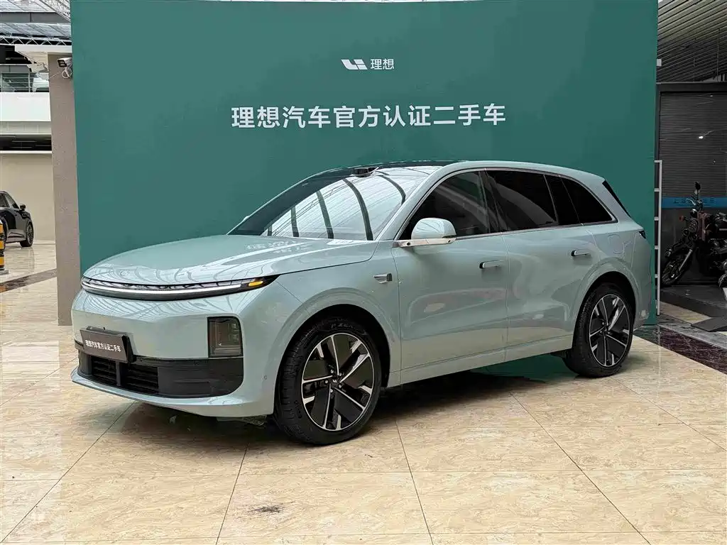 Li Auto L6
