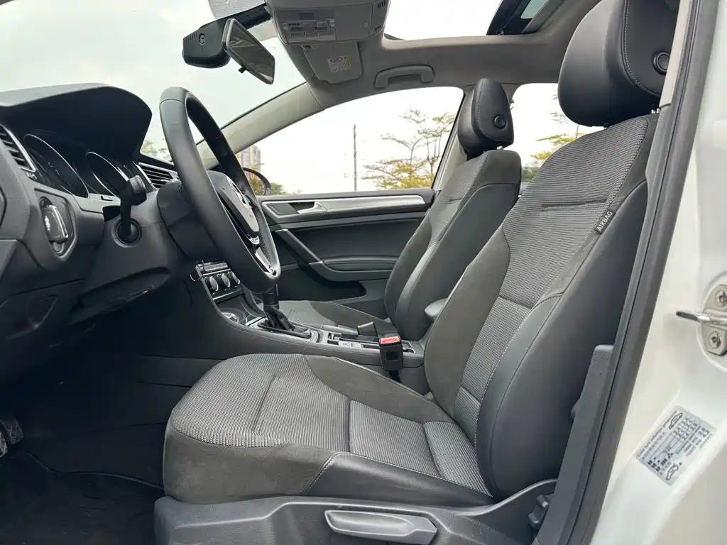 Volkswagen Golf — миниатюра 5