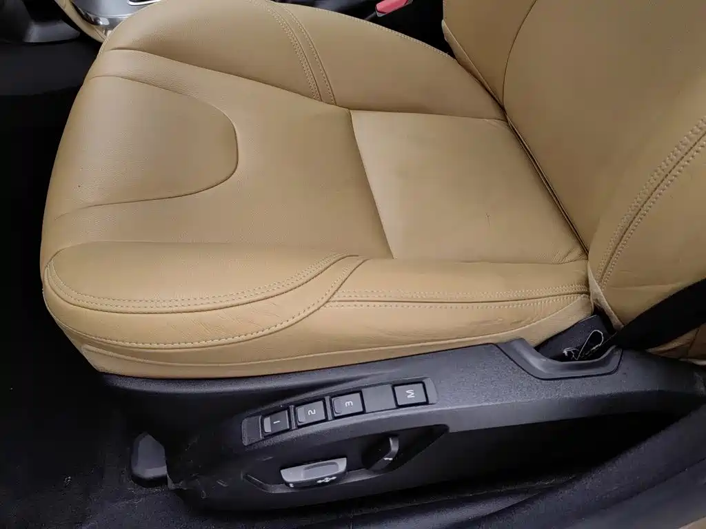 Volvo V40 — миниатюра 20