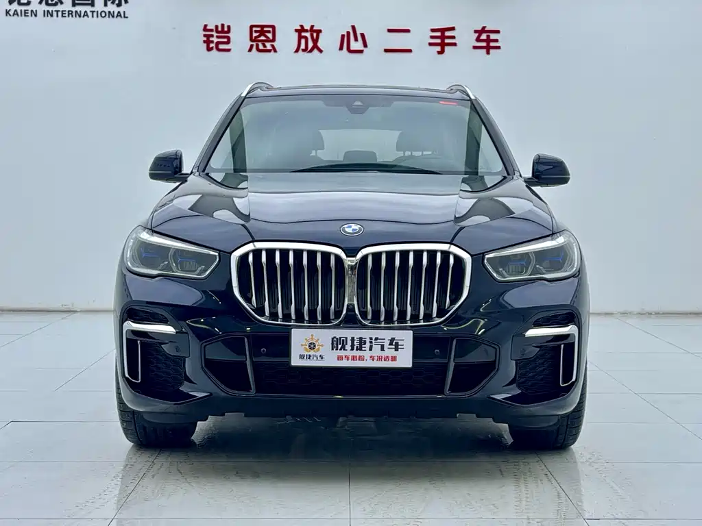 BMW X5 2022 xDrive 30Li Premium M Sport