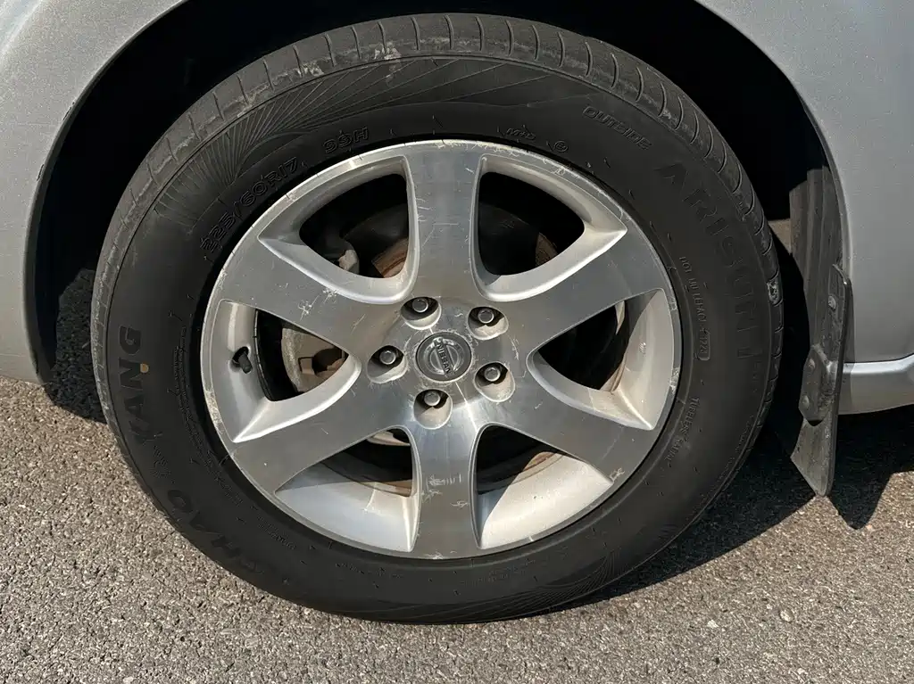 Nissan Quest — миниатюра 5
