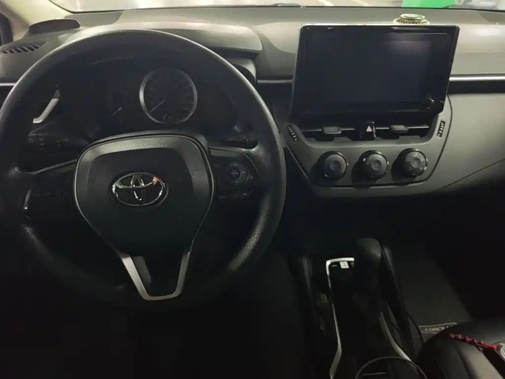 Toyota Corolla — миниатюра 5