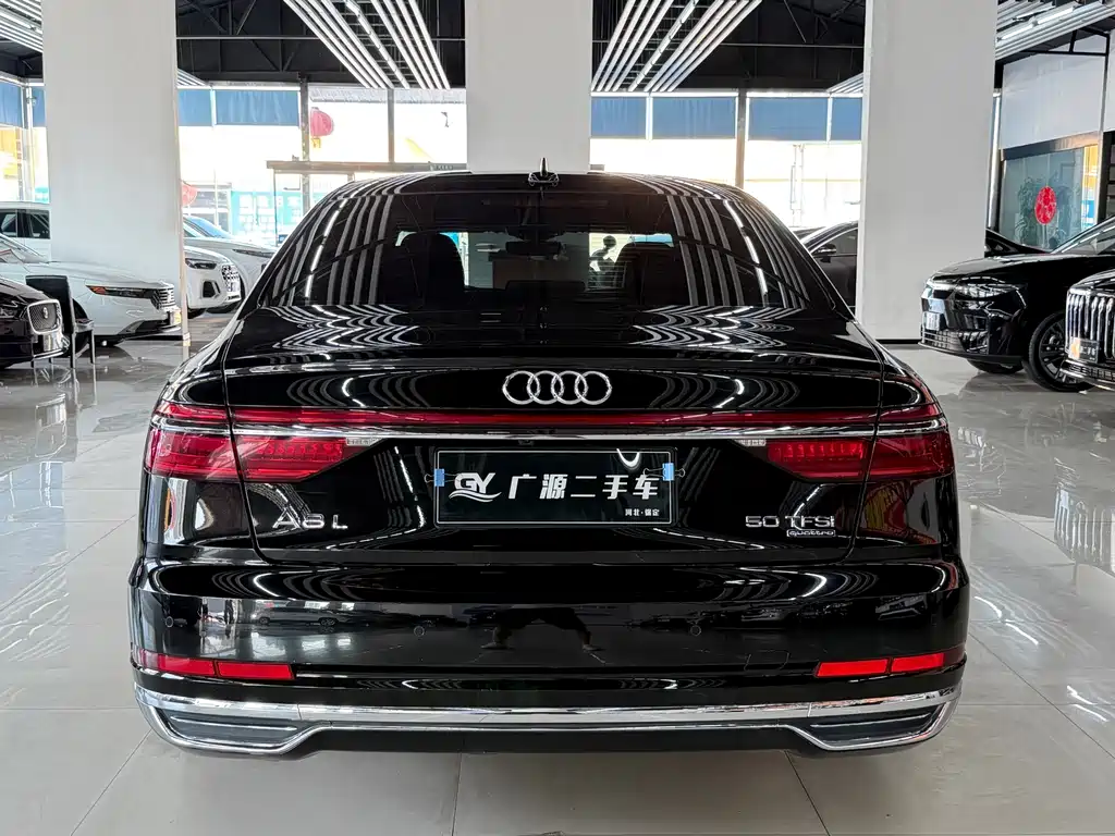 Audi A8 — миниатюра 5