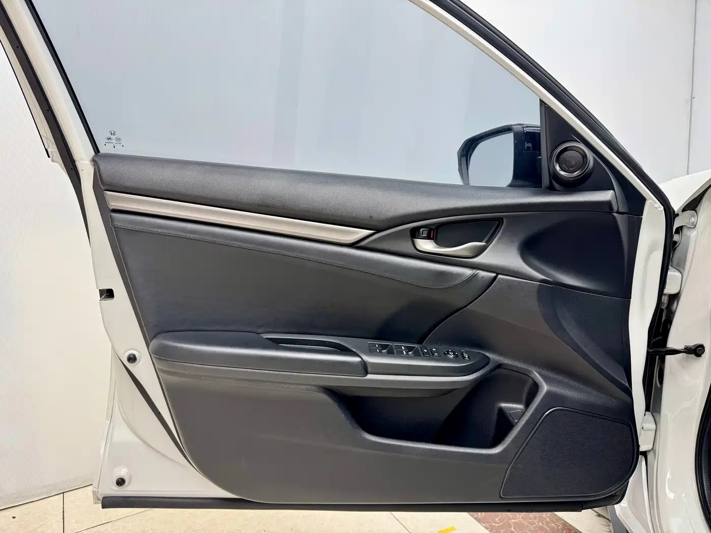 Honda Civic id 4654537 из Китая 25
