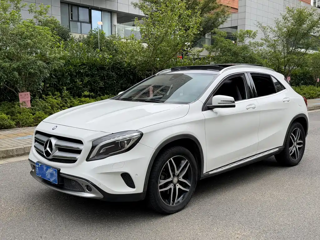 Mercedes-Benz GLA