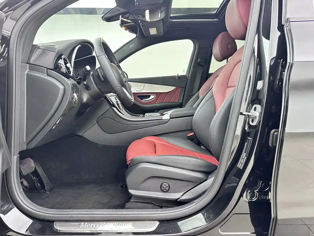 Mercedes-Benz GLC 2022 GLC 260 4MATIC SUV