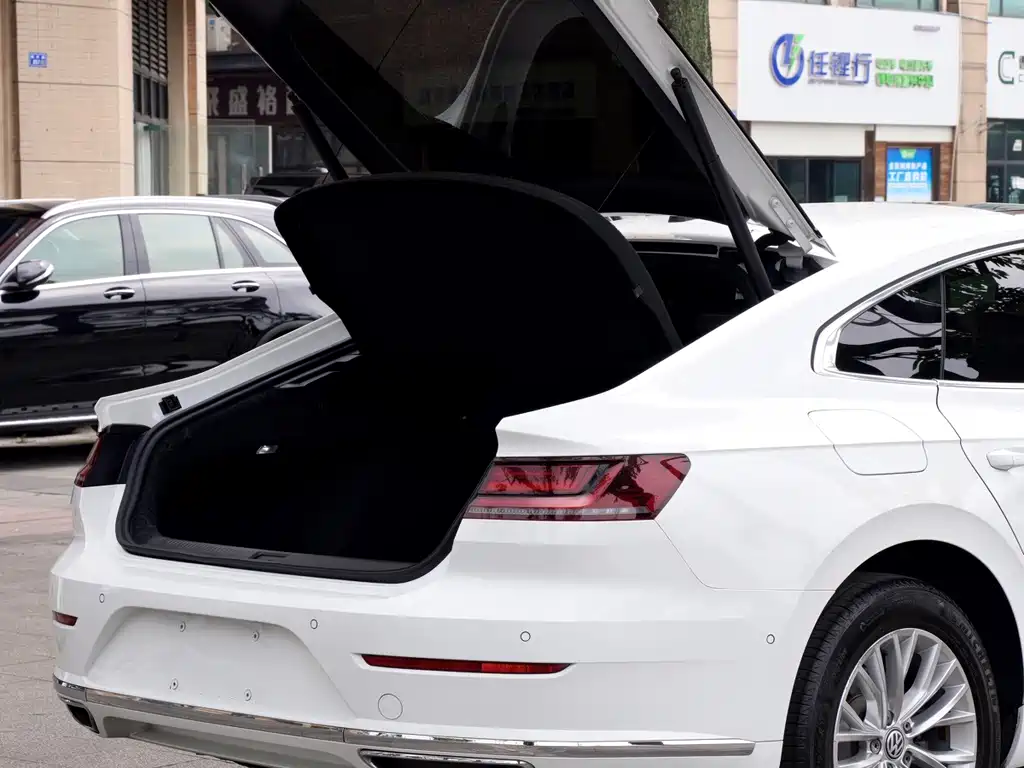 Volkswagen CC — миниатюра 6