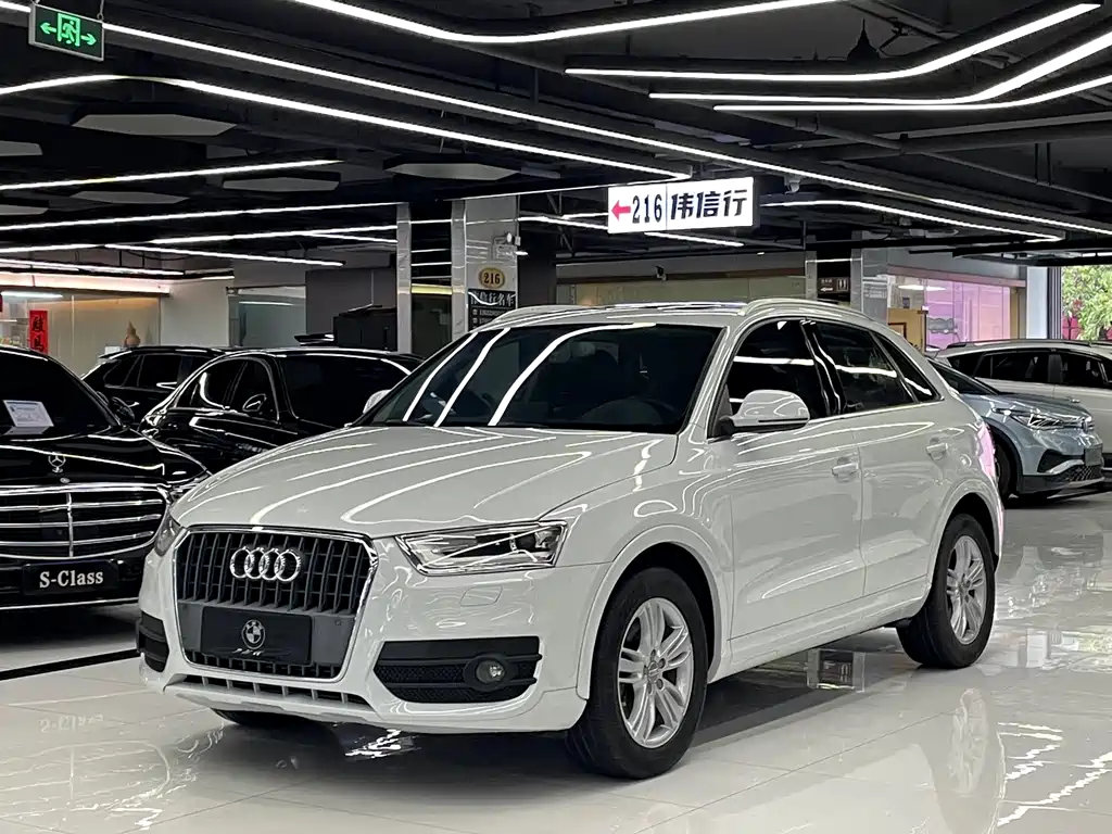 Audi Q3 2014