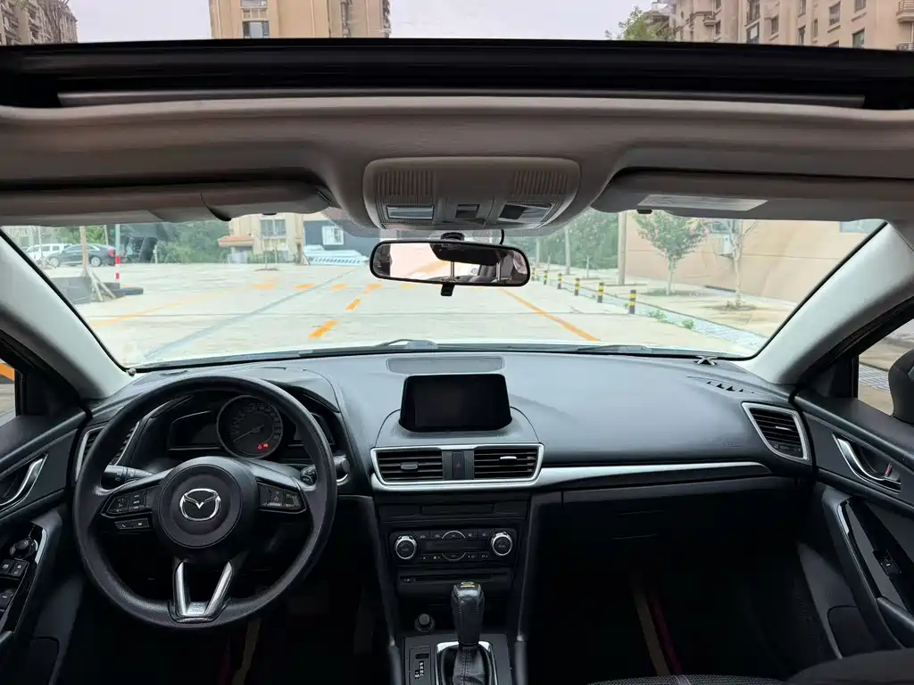 Mazda 3 Axela — миниатюра 9