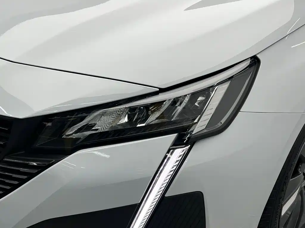 Peugeot 408 — миниатюра 9