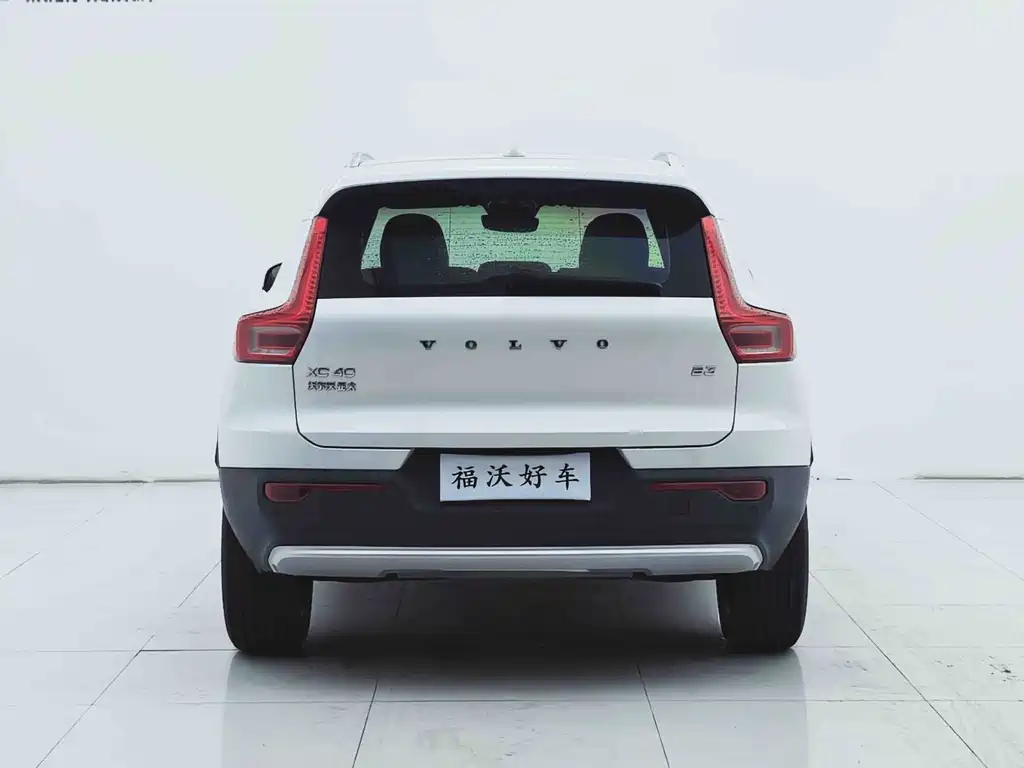 Volvo XC40 — миниатюра 5