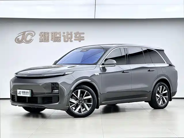 2023 Li Xiang L8