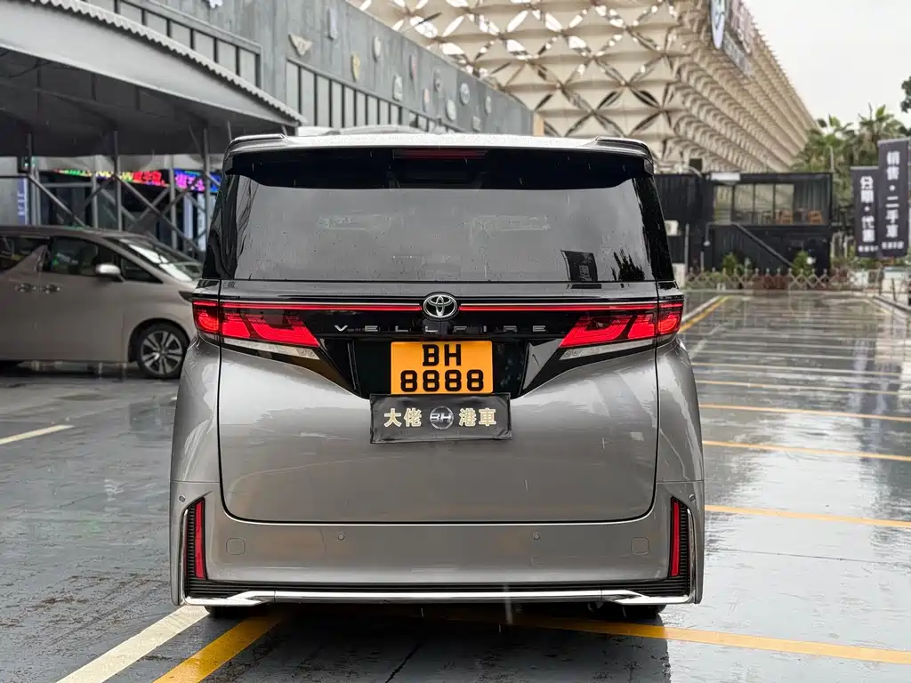Toyota Vellfire 2025 2.4T AT