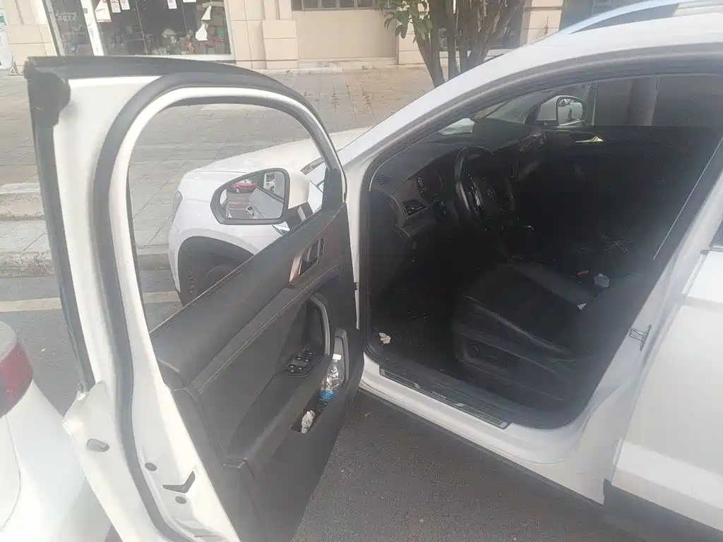 Volkswagen Tharu — миниатюра 14