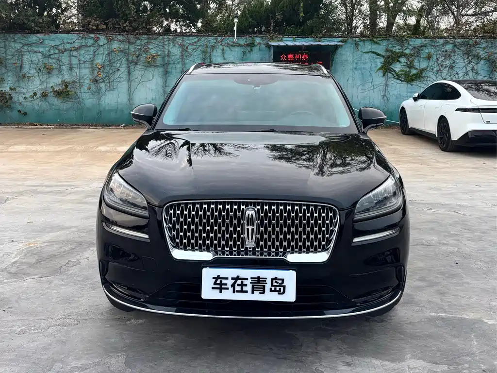 Lincoln Corsair — миниатюра 3