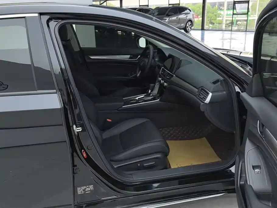 Honda Accord 2022 260TURBO Luxury