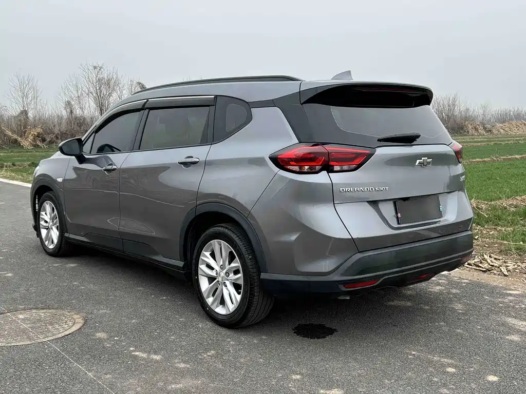 Chevrolet Volando — миниатюра 9