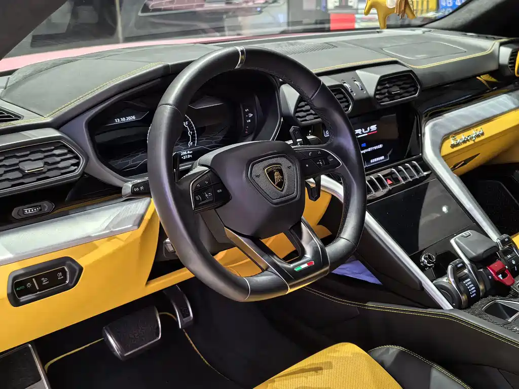 Lamborghini Urus — миниатюра 6