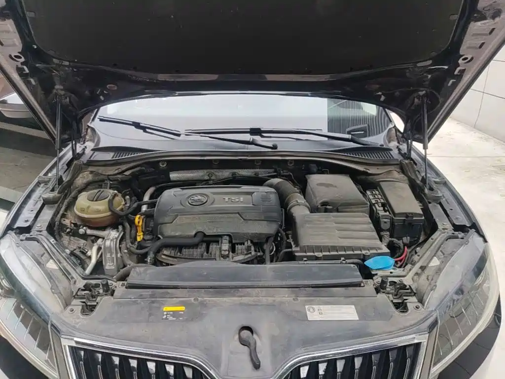 Skoda Superb — миниатюра 20