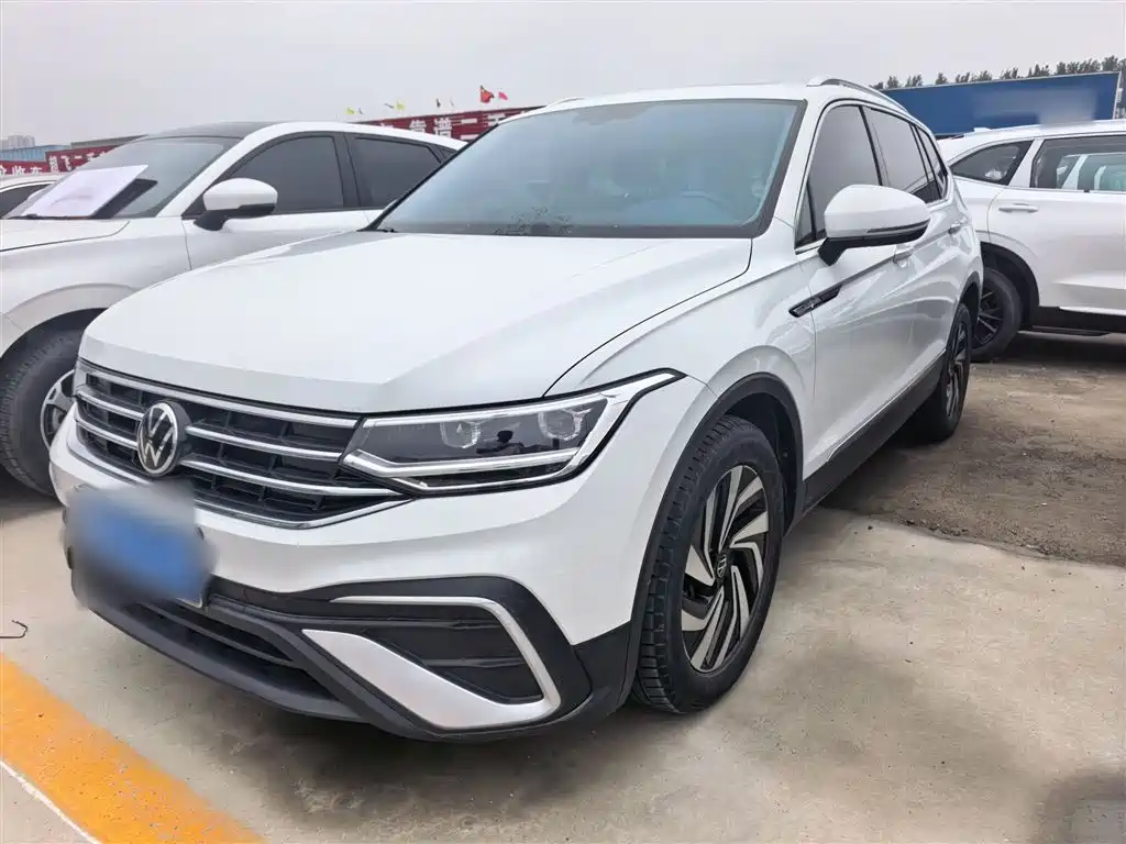 Volkswagen Tiguan L 2023