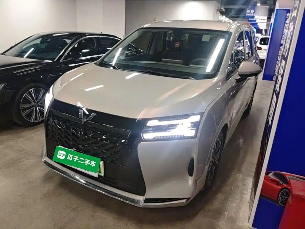 Wuling Звездный свет 730 Новая энергия
