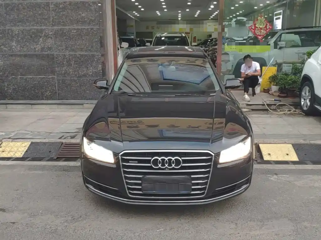 Audi A8 — миниатюра 3