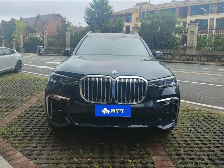 BMW X7 2022 xDrive40i Premium M Sport