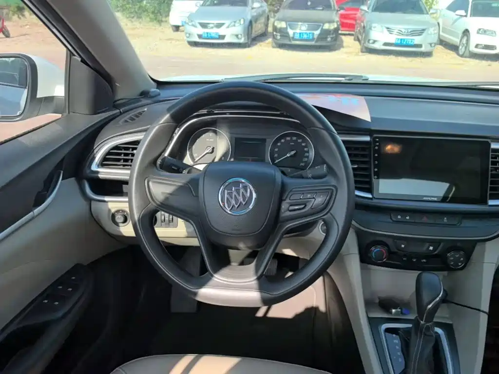 Buick Excelle — миниатюра 11