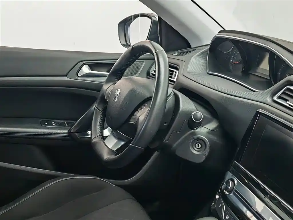 Peugeot 308 — фотографии объявления, Фото 22