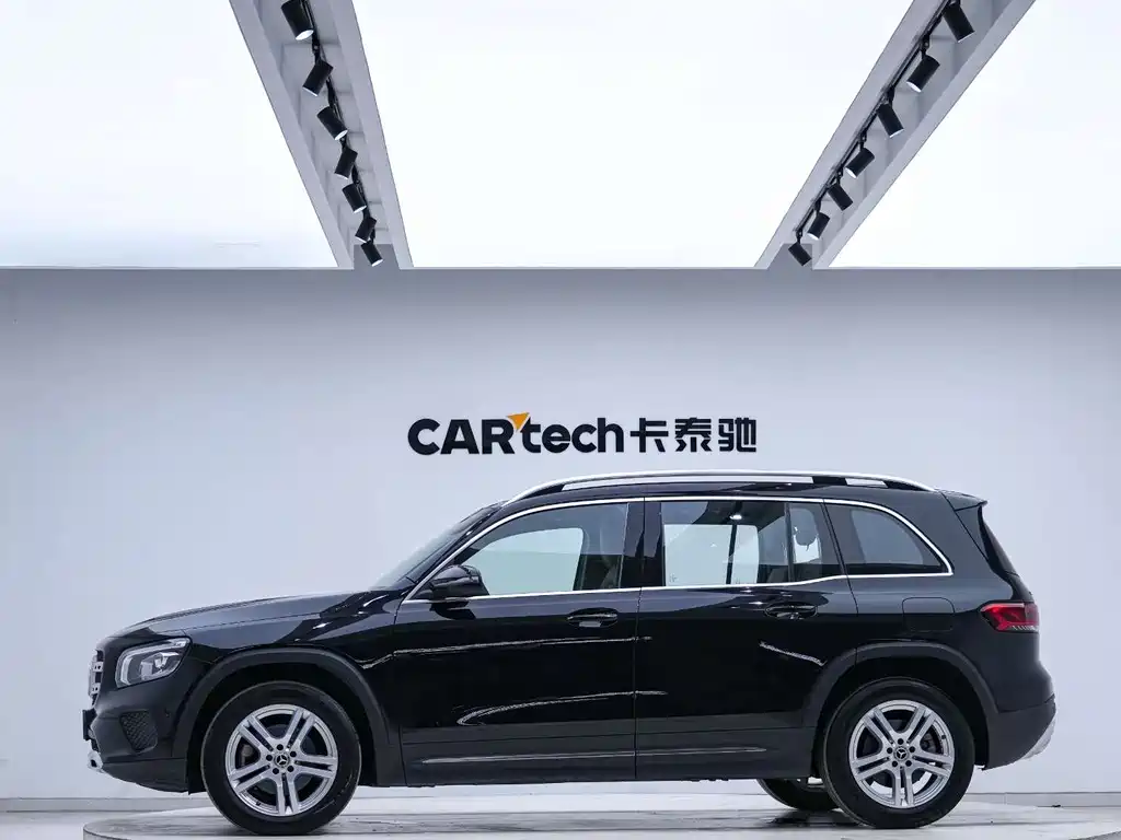 Mercedes-Benz GLB — миниатюра 2