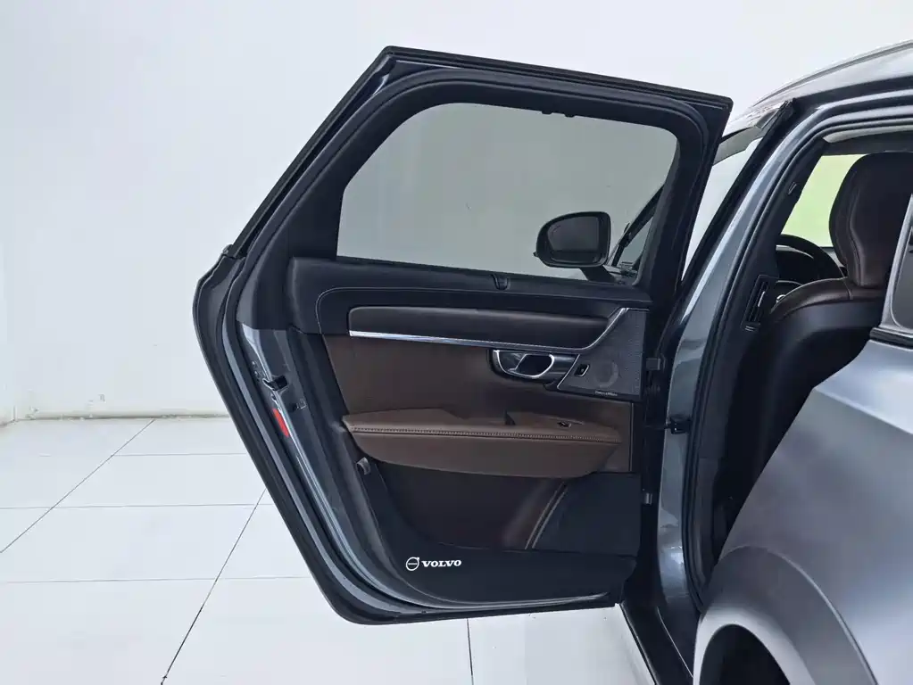 Volvo V90 — миниатюра 23